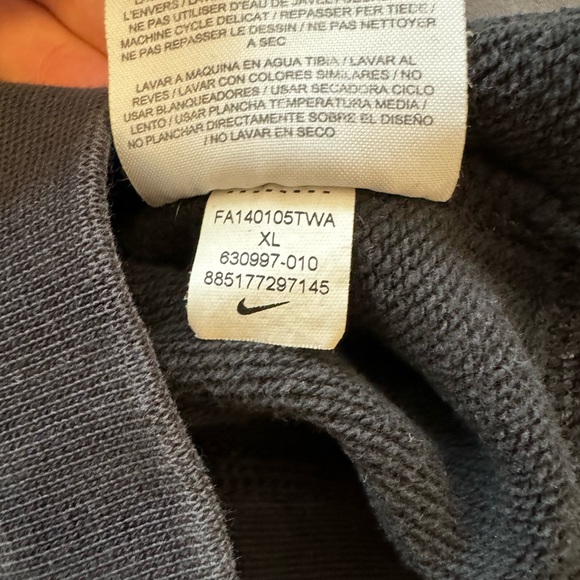 Nike Crew - Picture 3 of 3